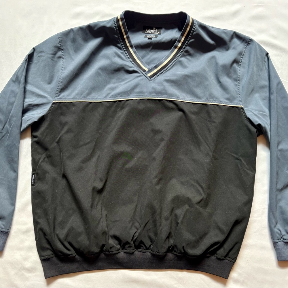 Ashworth V-Neck Sweater in Black and Blue